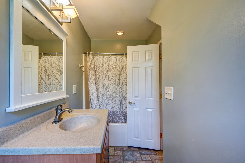 Photo #32: 2601 Cherokee Road