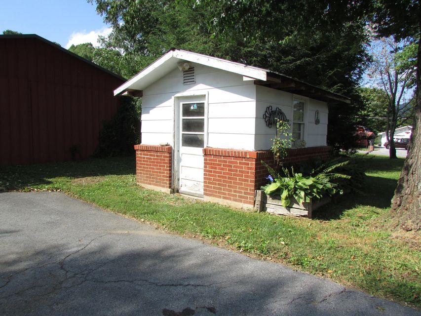 Photo #13: 990 Rittertown Road