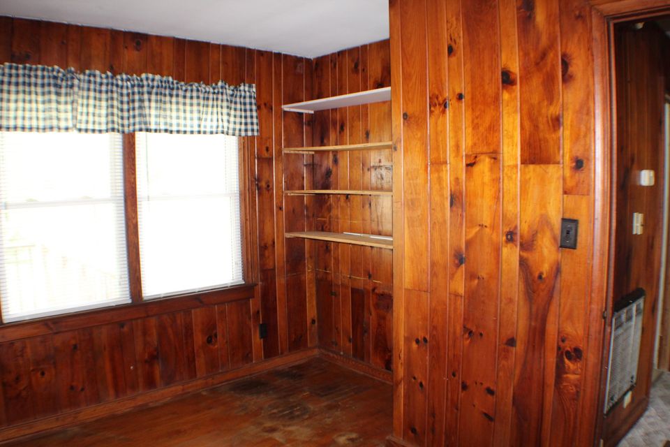 Photo #9: 525 Fairmont Avenue