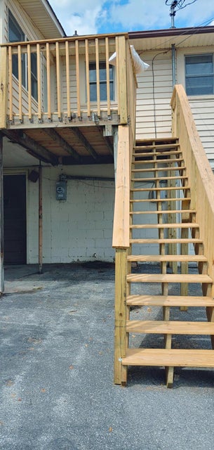 Photo #27: 1937 Woodbine Street