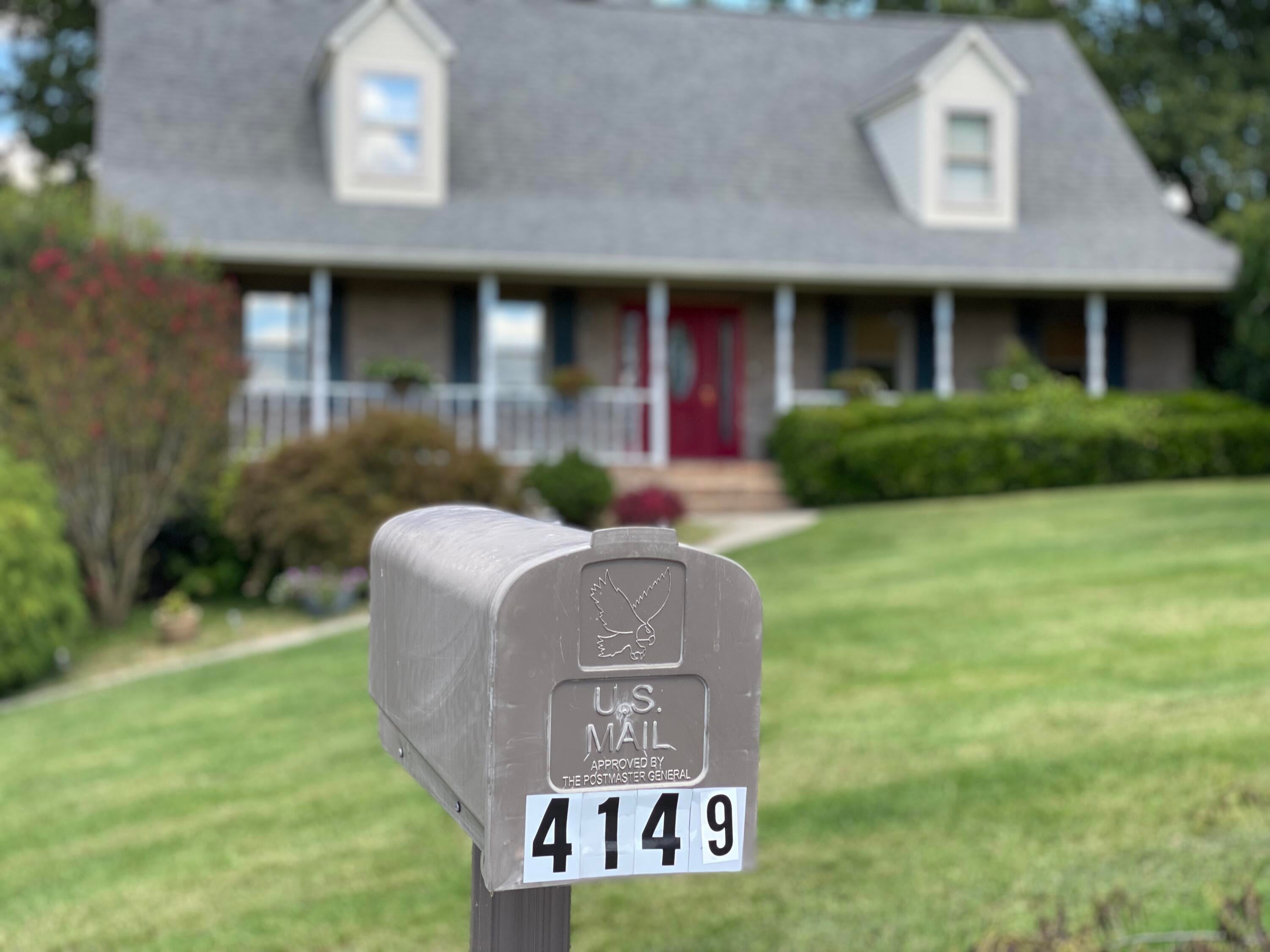 Photo #5: 4149 Carnation Dr. Drive