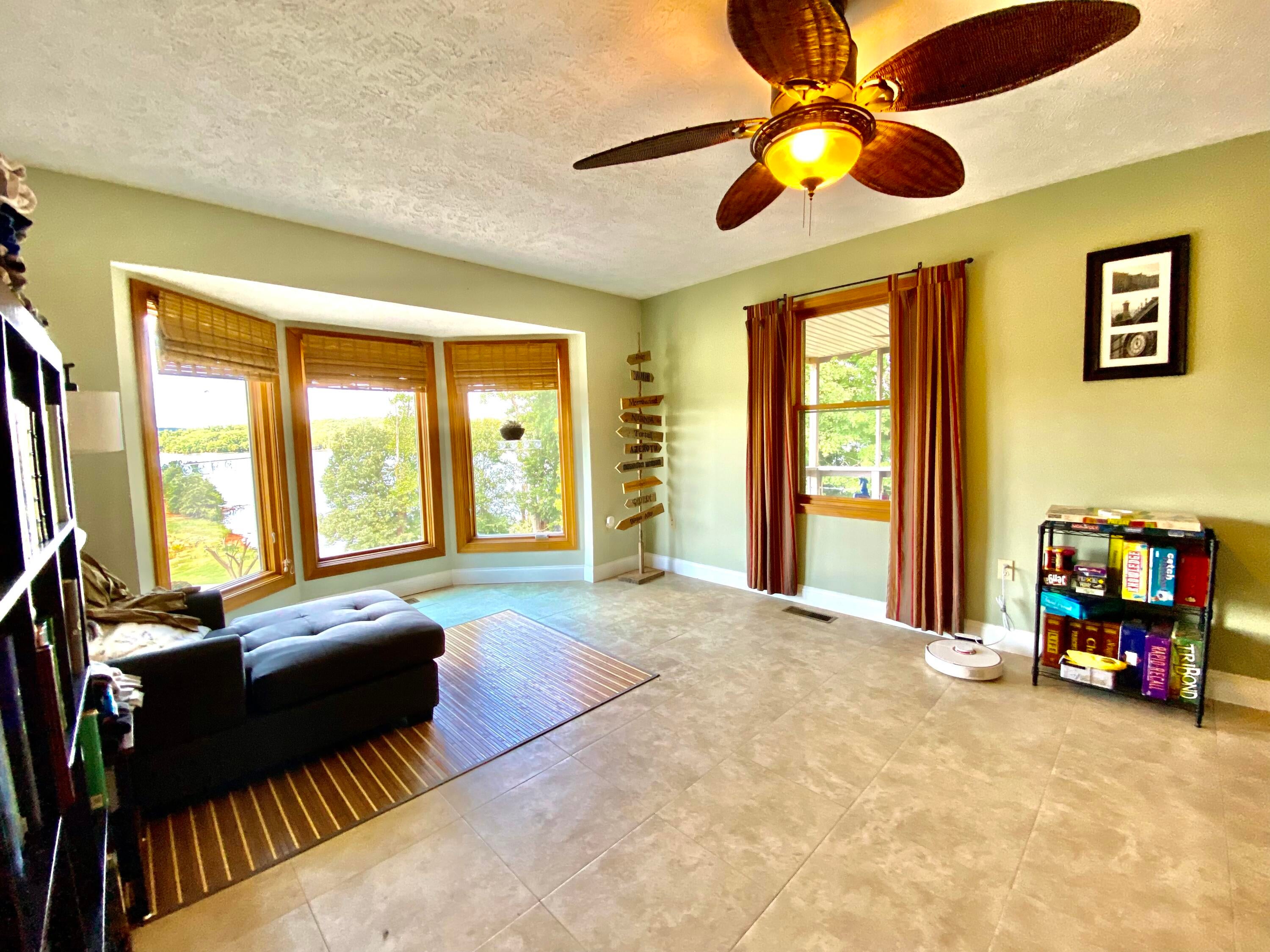Photo #20: 4149 Carnation Dr. Drive