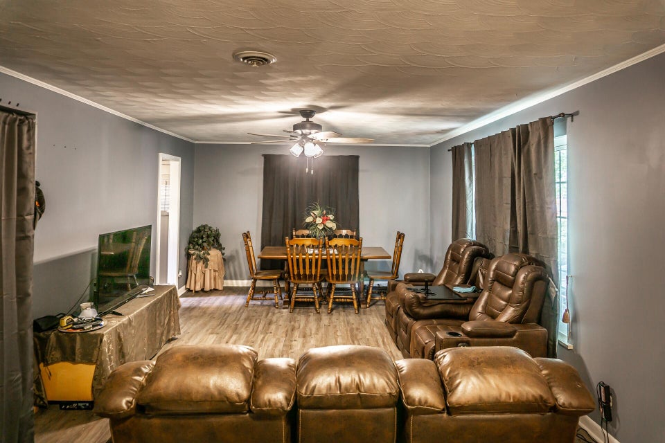 Photo #17: 213 Skyview Drive