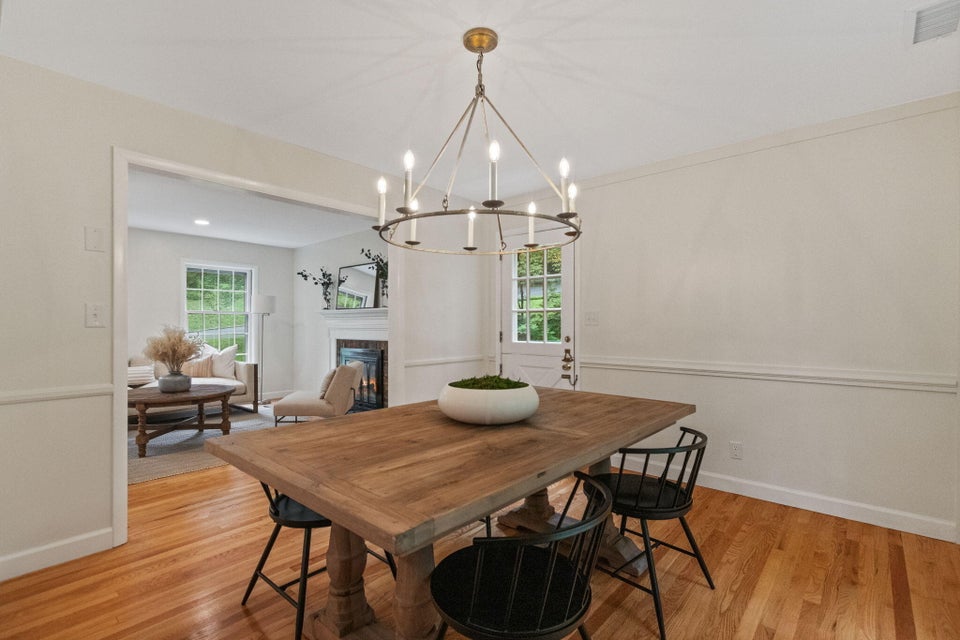 Photo #6: 1409 Rotherwood Drive