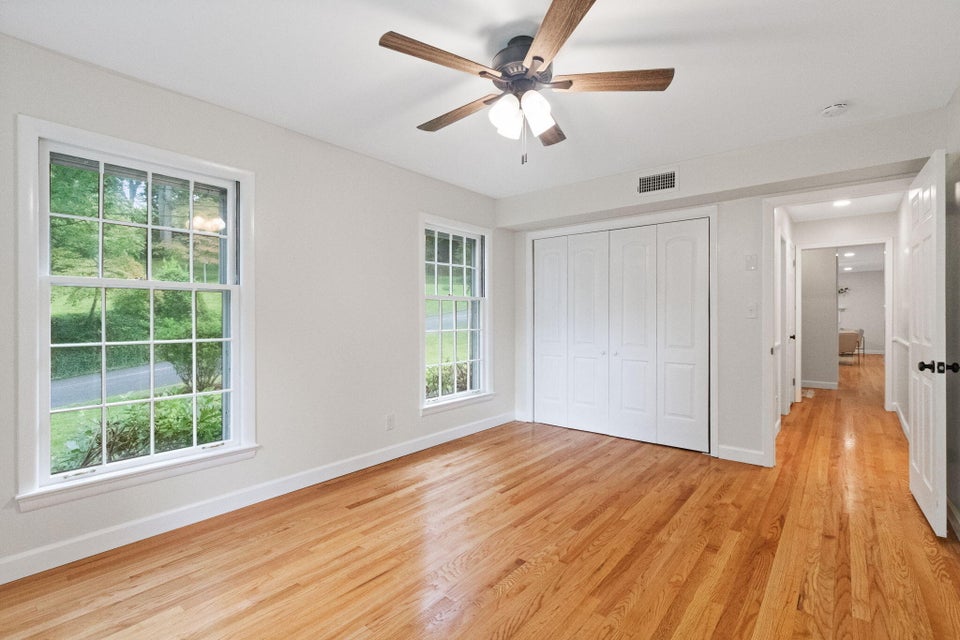 Photo #12: 1409 Rotherwood Drive