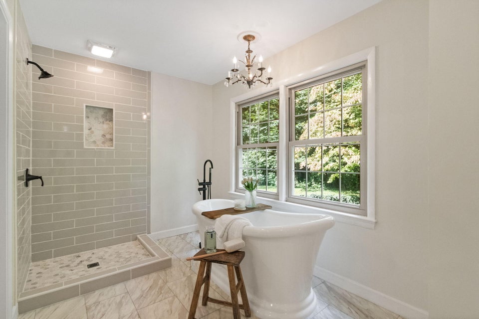 Photo #15: 1409 Rotherwood Drive