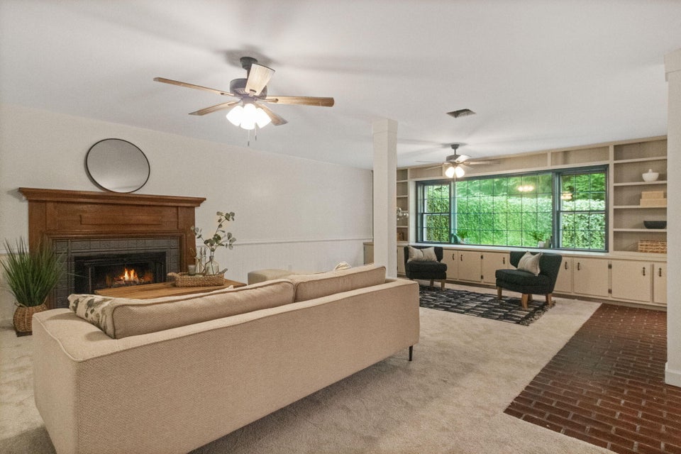 Photo #17: 1409 Rotherwood Drive