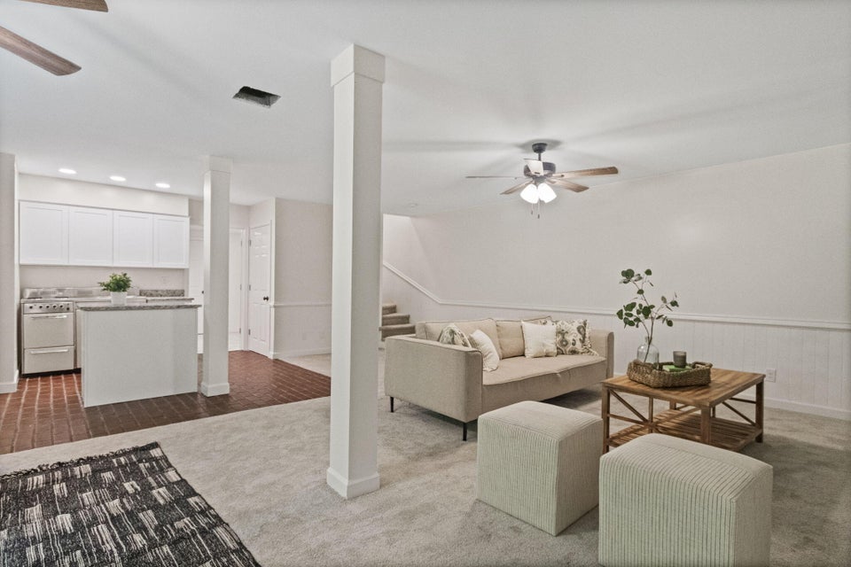 Photo #18: 1409 Rotherwood Drive