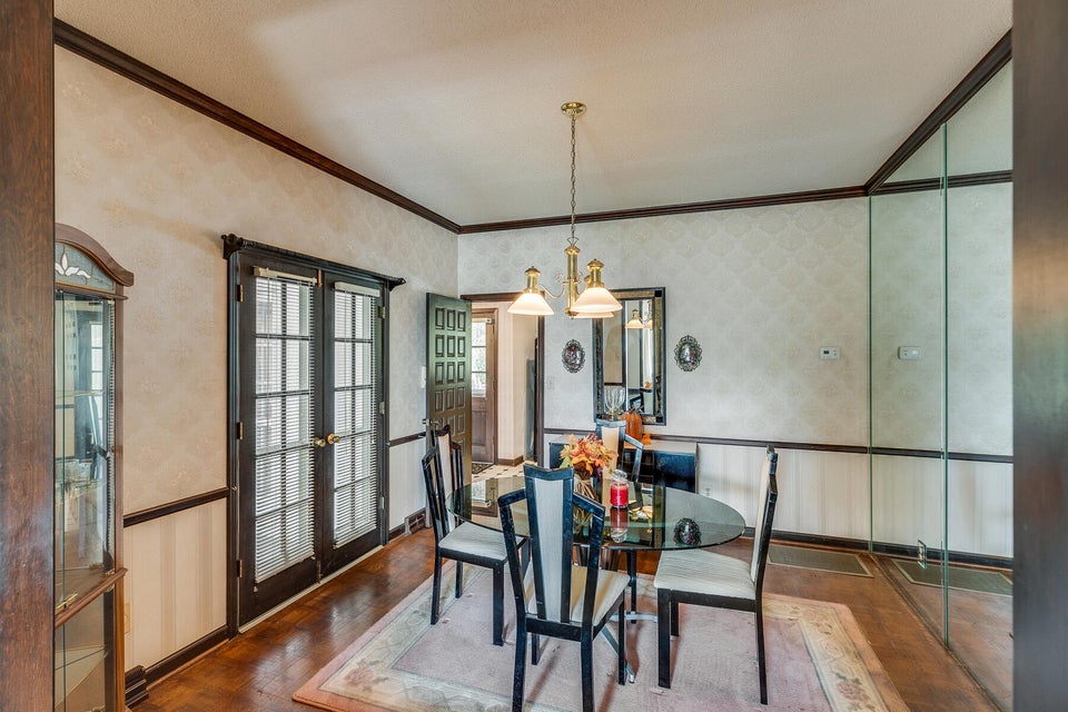 Photo #14: 100 Tudor Place