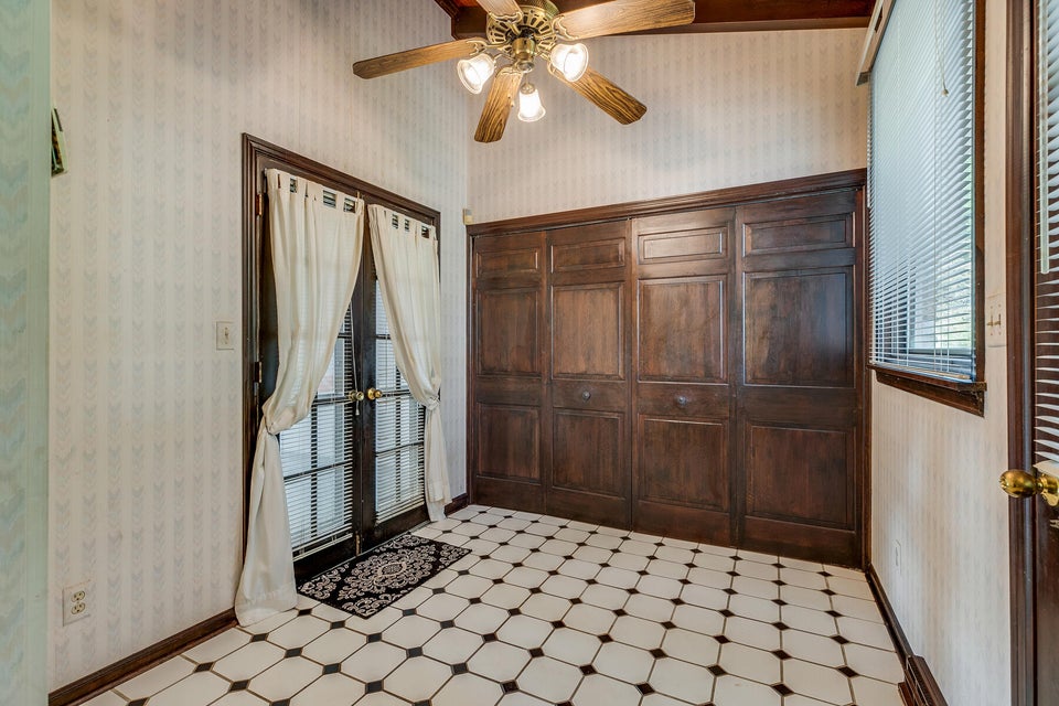 Photo #18: 100 Tudor Place