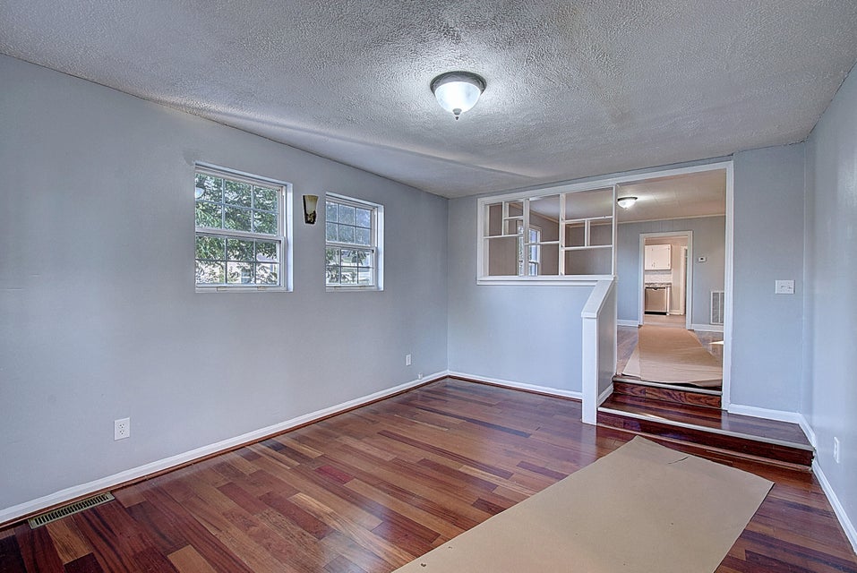 Photo #8: 922 Dejarnette Street
