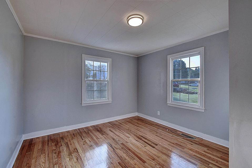Photo #19: 922 Dejarnette Street
