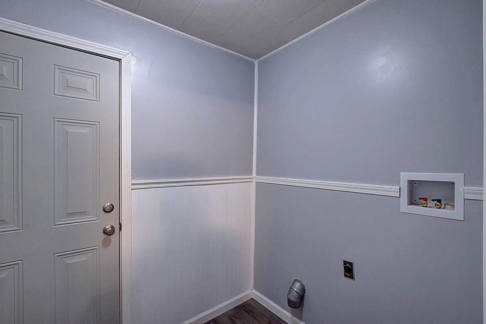 Photo #22: 922 Dejarnette Street