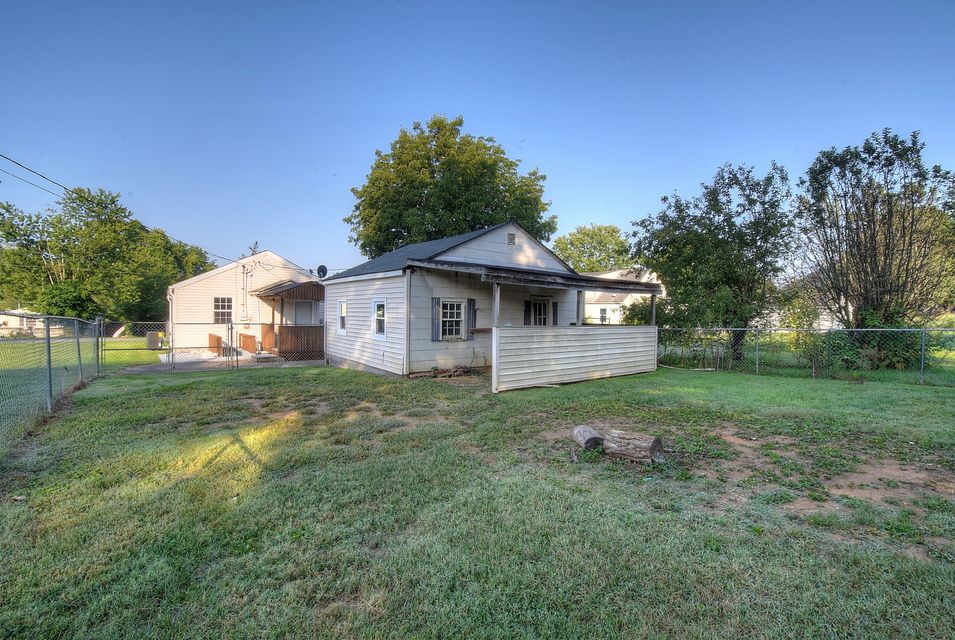 Photo #30: 922 Dejarnette Street