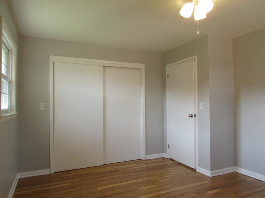 Photo #27: 1103 Broad Street