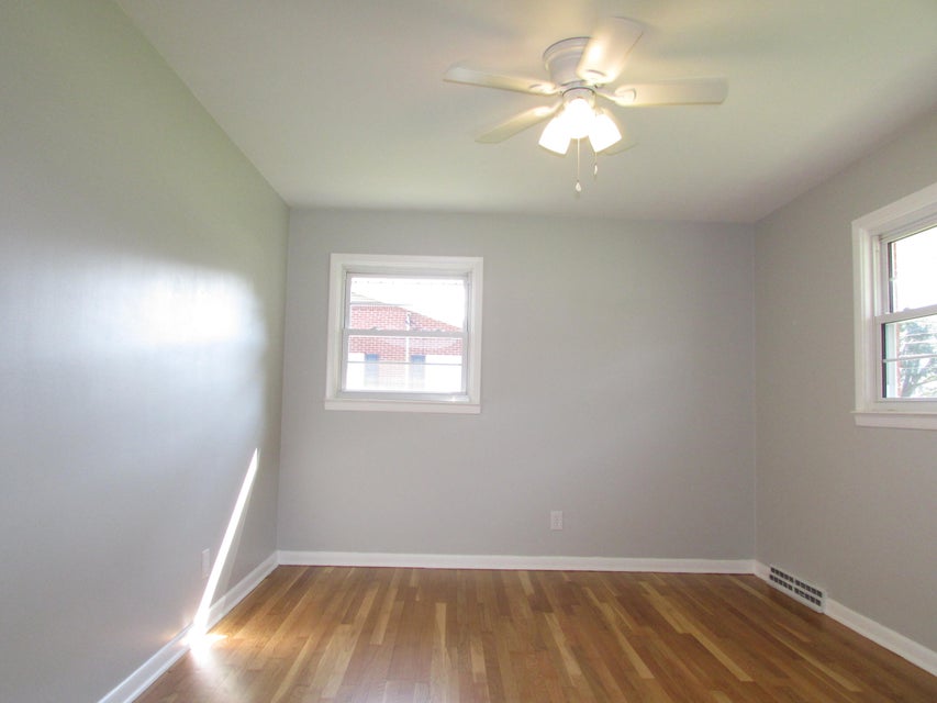 Photo #29: 1103 Broad Street
