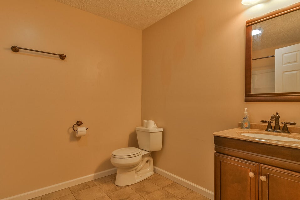 Photo #33: 818 Seven Oaks Drive