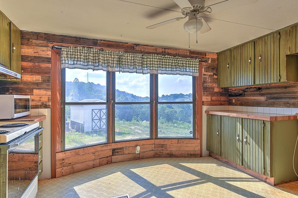 Photo #4: 741 Central Heights Road