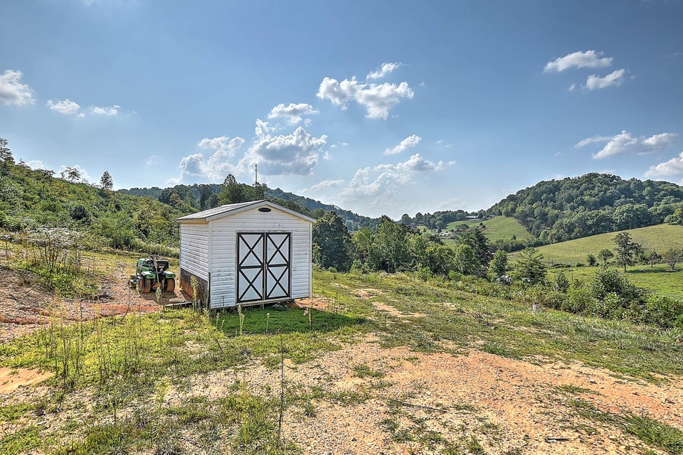 Photo #13: 741 Central Heights Road