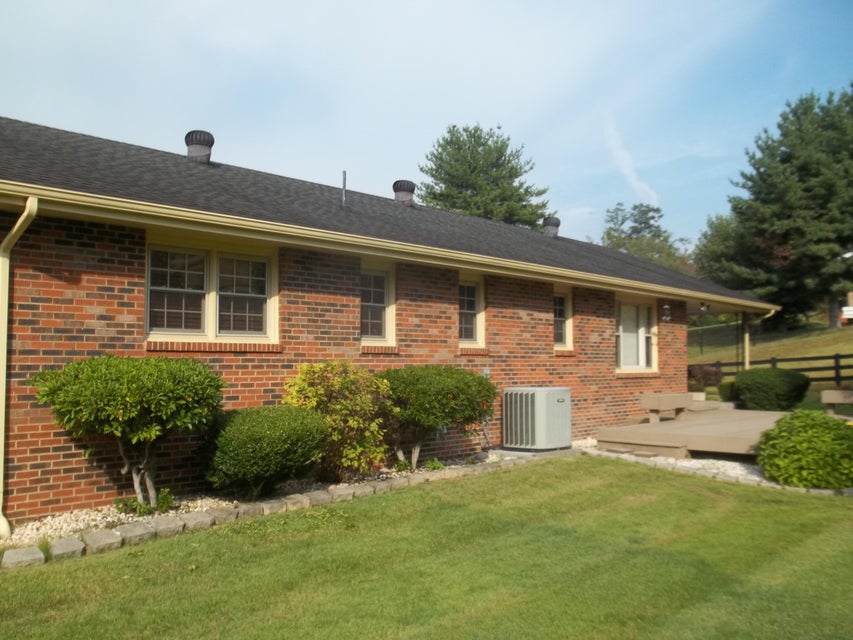 Photo #2: 208 Hickory Hills Road