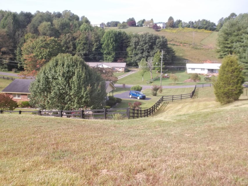 Photo #13: 208 Hickory Hills Road