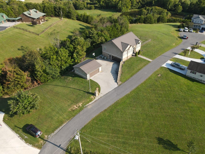 Photo #2: 306 Oak Hammock Lane