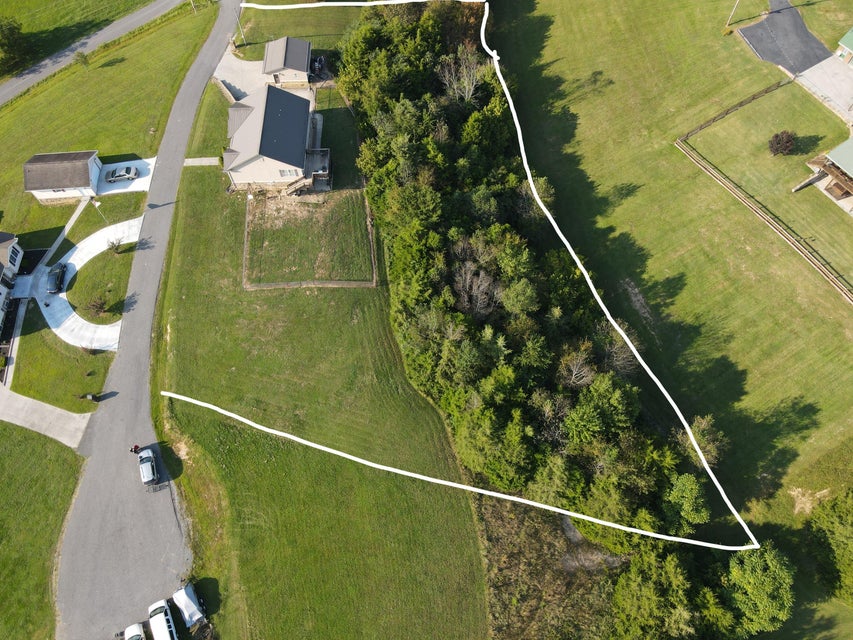Photo #3: 306 Oak Hammock Lane