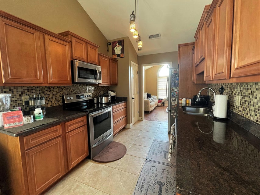Photo #11: 306 Oak Hammock Lane