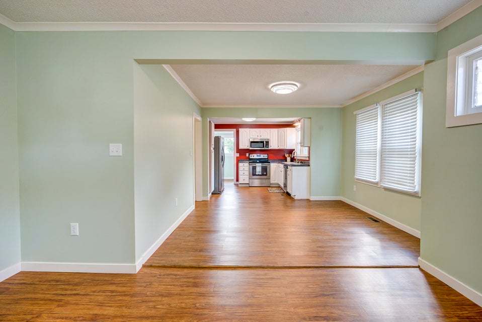 Photo #10: 800 5th Street