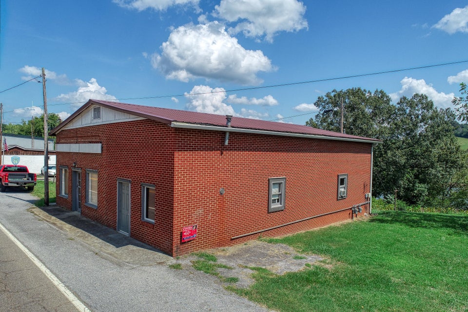 Photo #3: 1702 Main Street