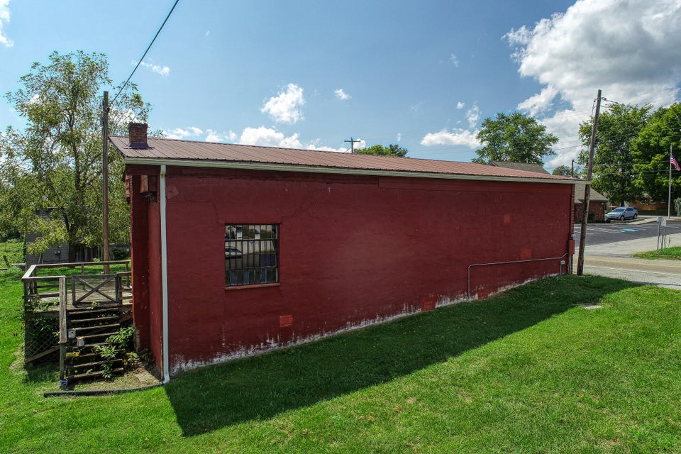 Photo #7: 1702 Main Street