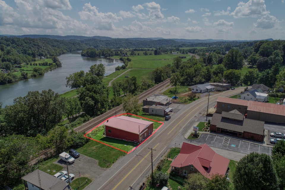 Photo #15: 1702 Main Street