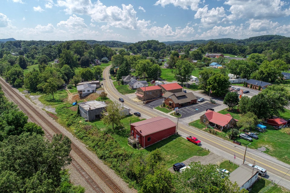 Photo #17: 1702 Main Street