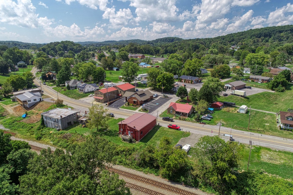Photo #18: 1702 Main Street