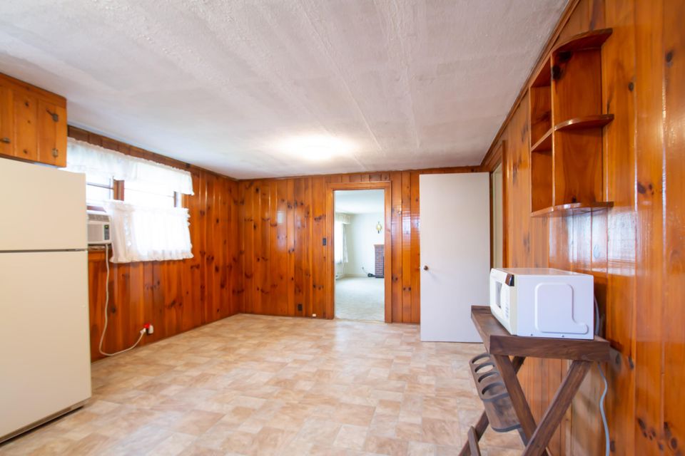 Photo #10: 1551 Valley Drive