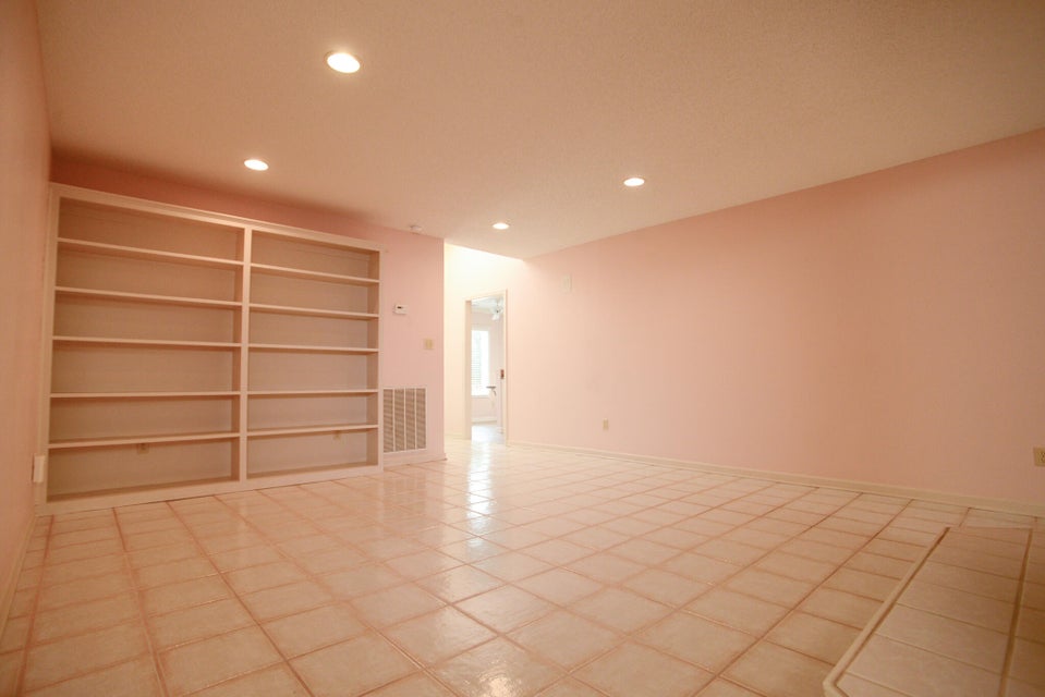 Photo #43: 512 Willowbrook Trace