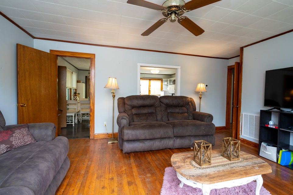 Photo #18: 133 Lakeview Drive