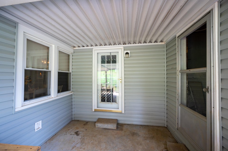 Photo #10: 133 Lakeview Drive