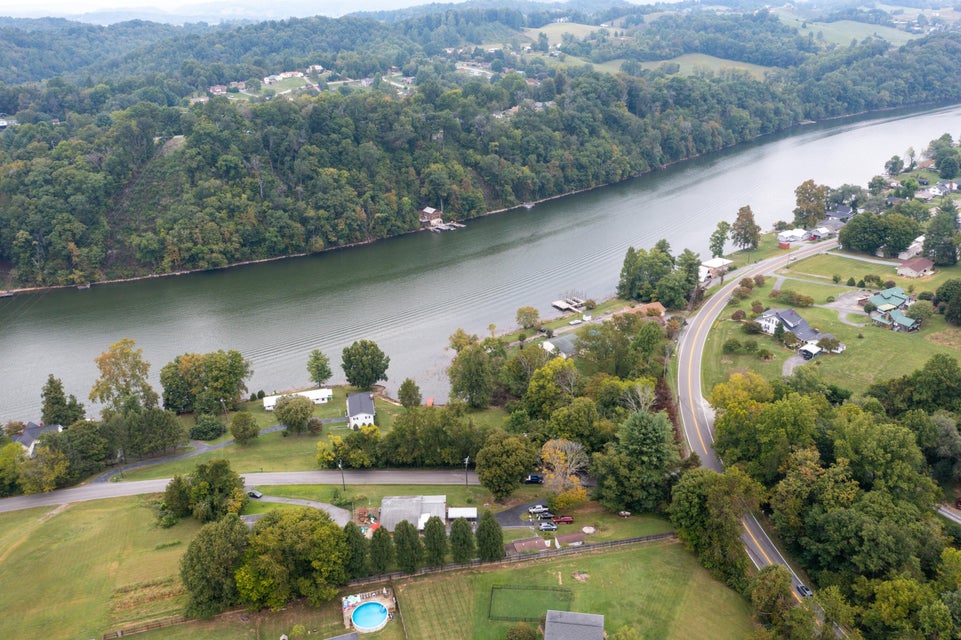 Photo #48: 133 Lakeview Drive