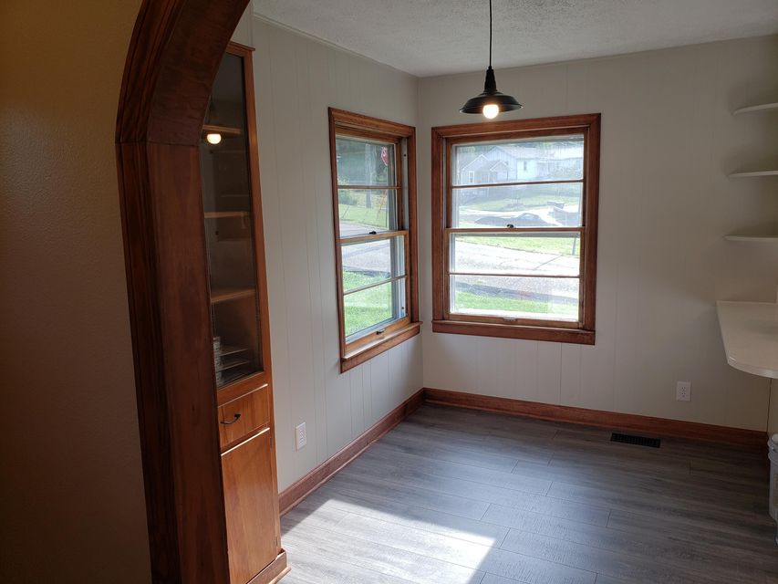 Photo #9: 1020 Oak Glen Drive