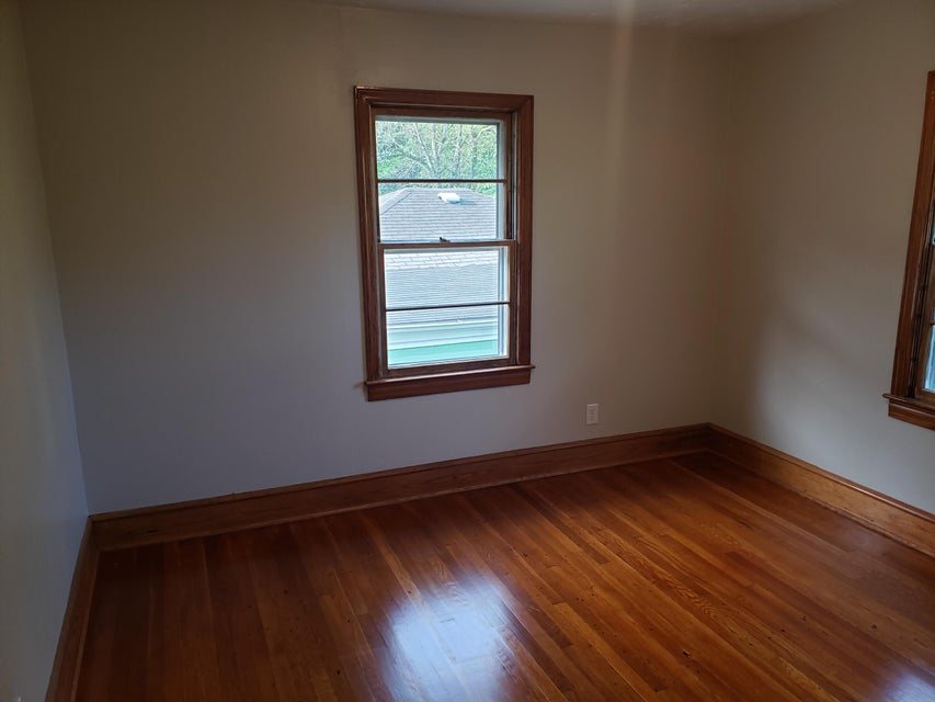 Photo #16: 1020 Oak Glen Drive