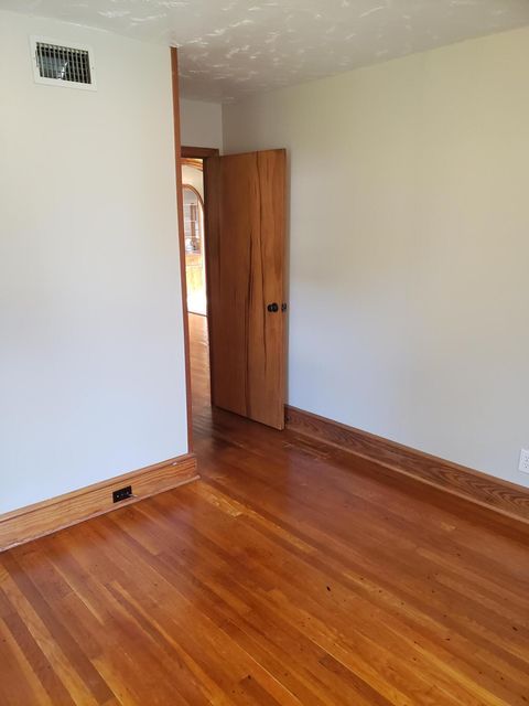 Photo #17: 1020 Oak Glen Drive