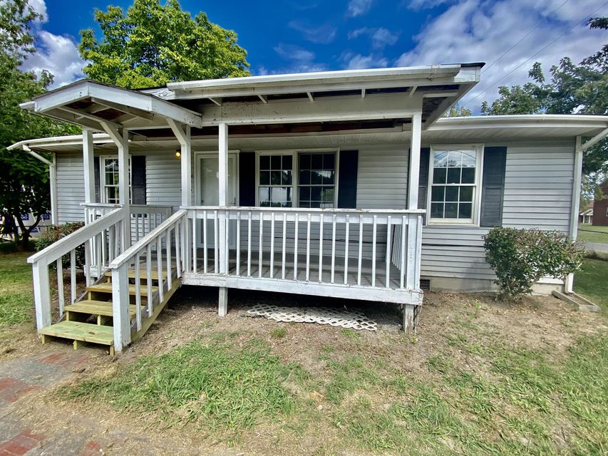 Photo #1: 1054 Robertson Street