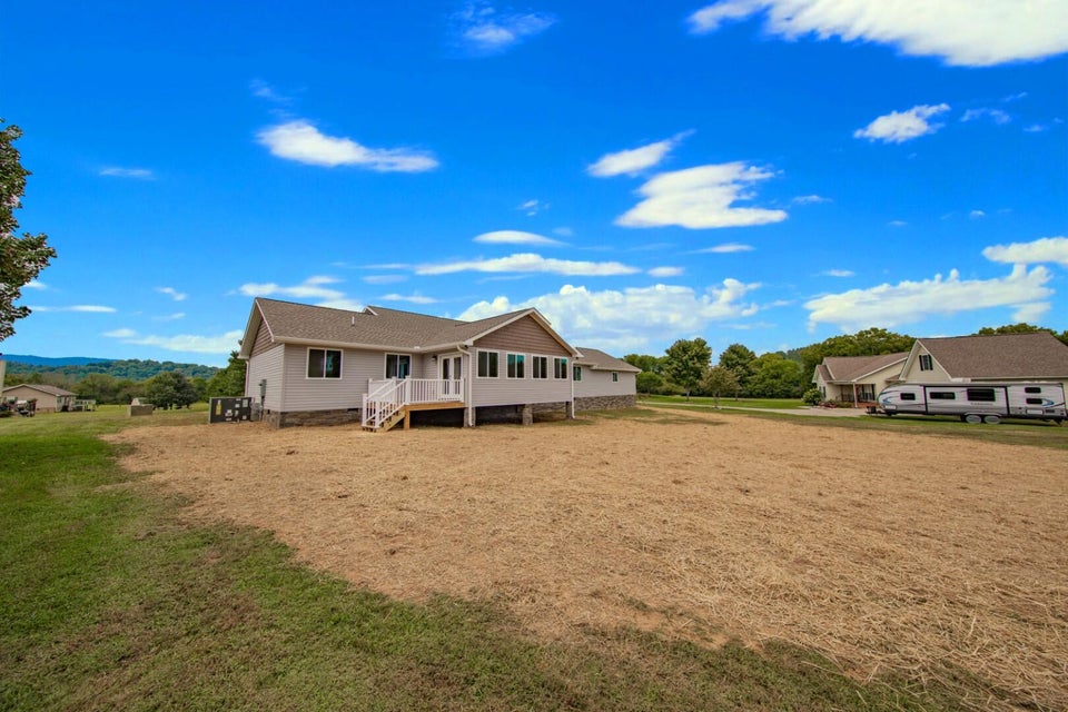 Photo #5: 107 Meadowvale Road