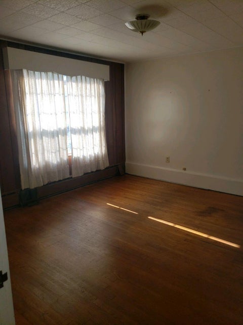 Photo #23: 563 Oak Avenue
