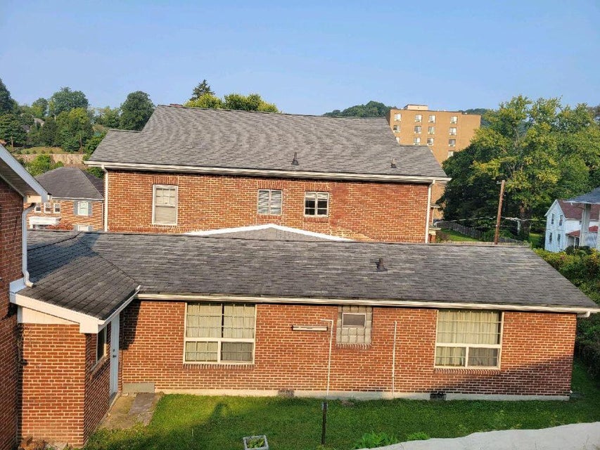 Photo #7: 563 Oak Avenue