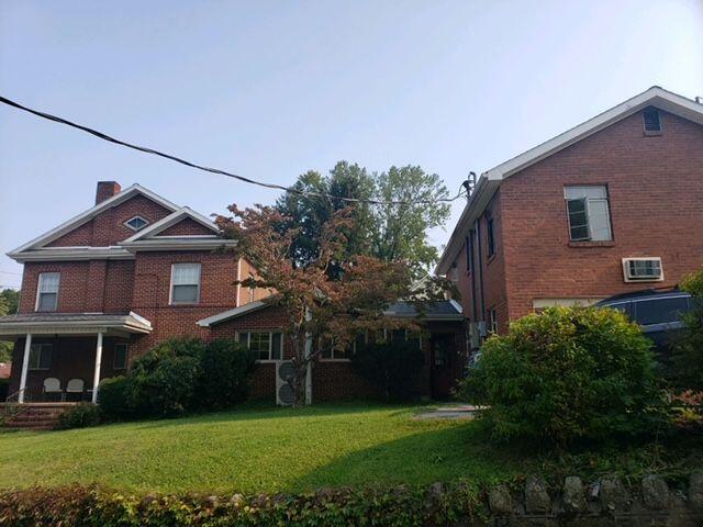 Photo #5: 563 Oak Avenue