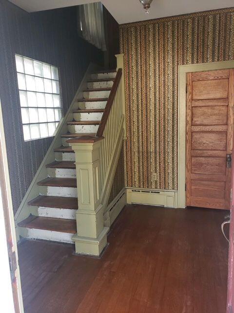 Photo #19: 563 Oak Avenue