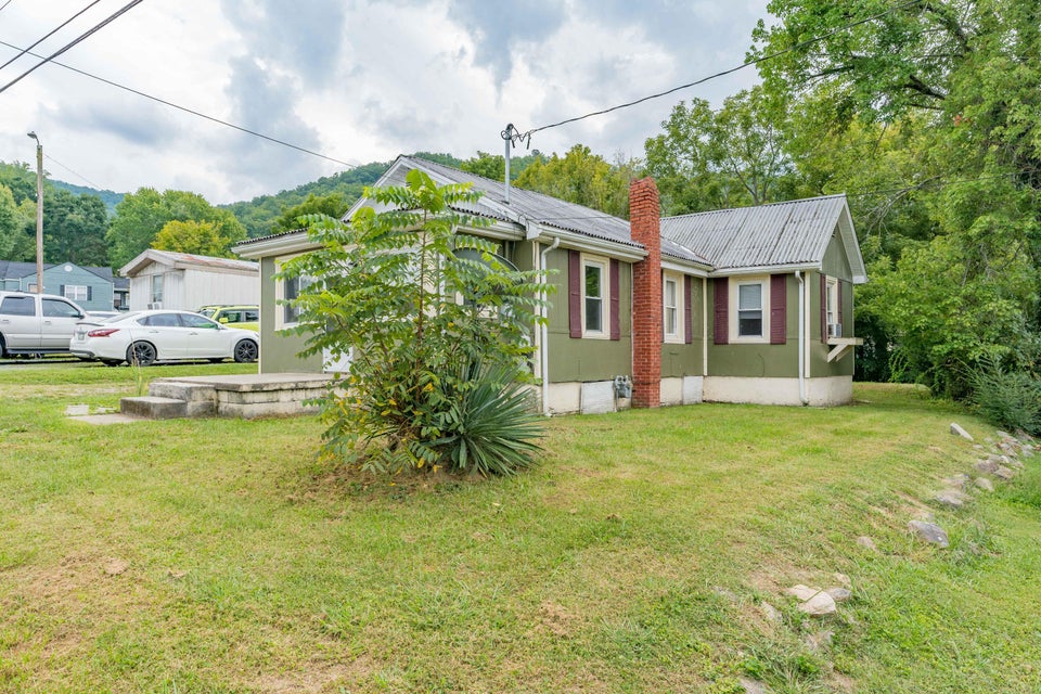 Photo #24: 129 Jefferson Street Street