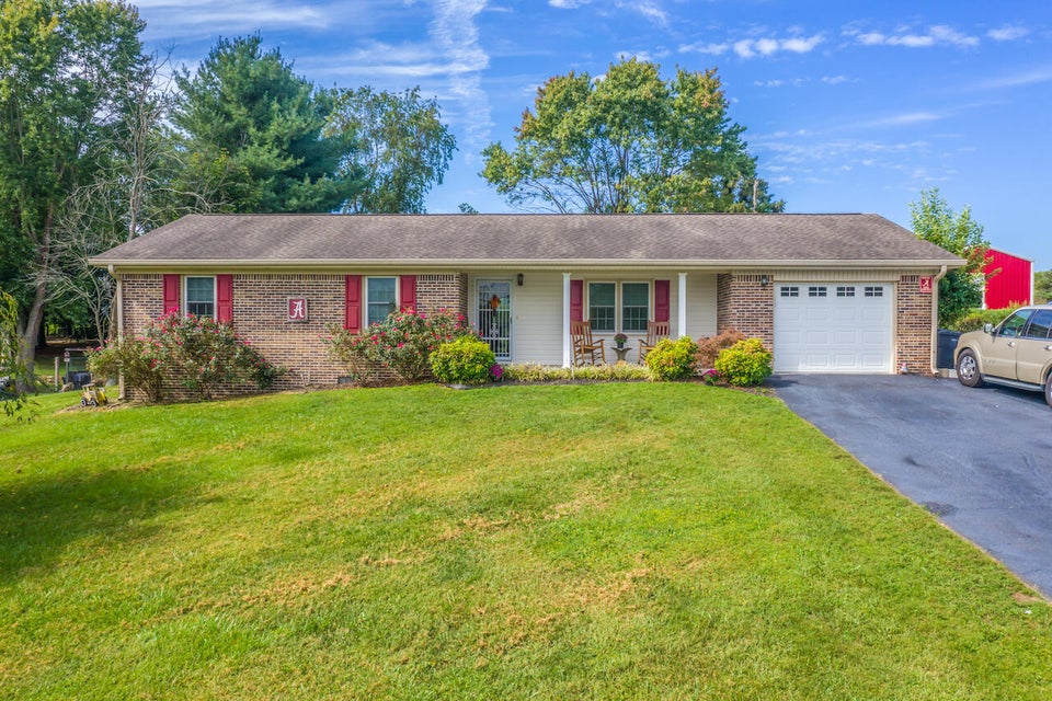 Photo #2: 263 Sycamore Drive